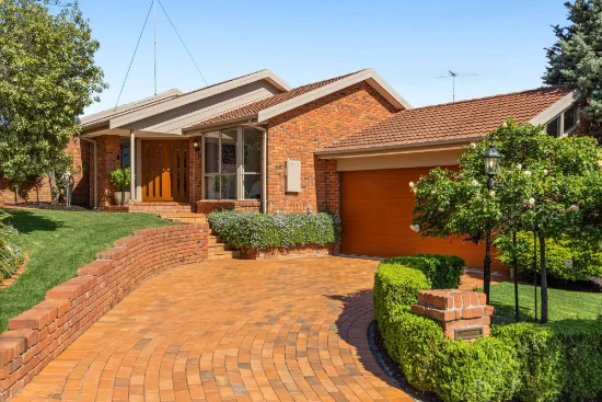 6 Hepburn Court, Berwick VIC 3806-Image