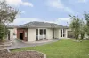 6 Howitt Court, Berwick, Vic 3806