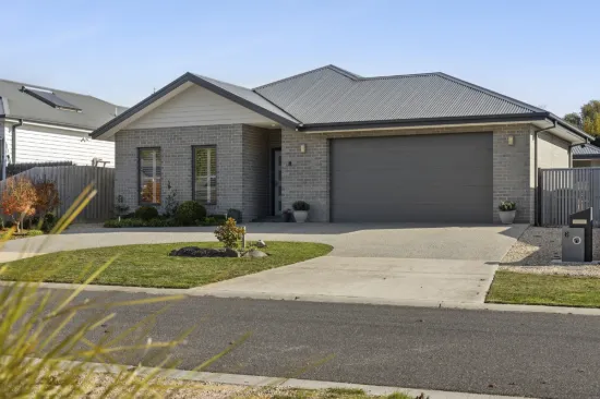 6 Jones Court, Woodend, Vic 3442