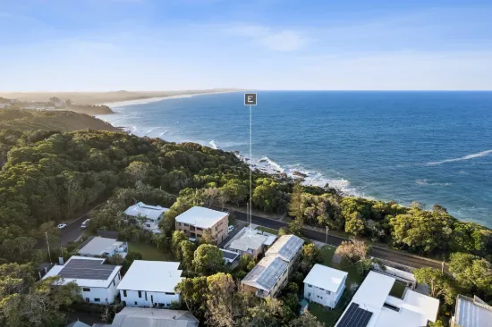 6 Jubilee Esplanade, Point Arkwright, Qld 4573