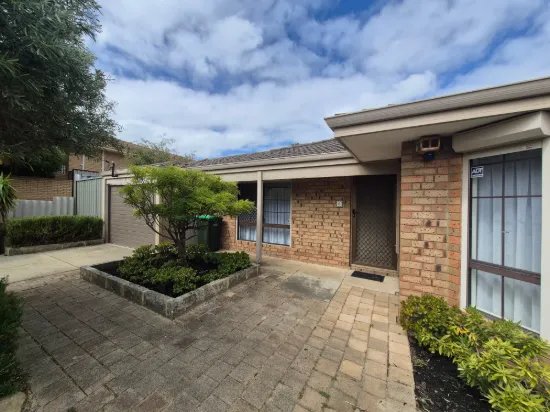 6 King Edward Dr, Heathridge, WA 6027