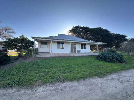 6 Kingsscotts Lane, Tinamba, Vic 3859