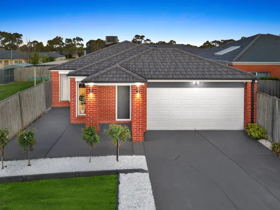 6 Kinkade Close, Cranbourne East, Vic 3977 - For Sale