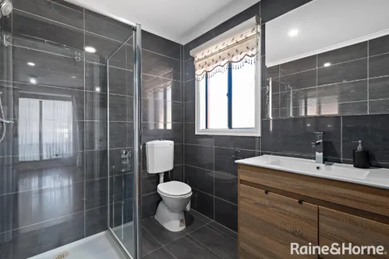 6 Lachlan Crescent, Roxburgh Park, Vic 3064-Image