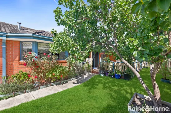 6 Lachlan Crescent, Roxburgh Park, Vic 3064-Image
