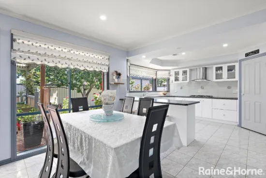 6 Lachlan Crescent, Roxburgh Park, Vic 3064-Image