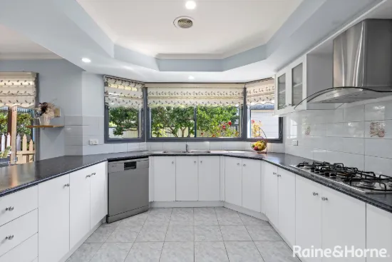 6 Lachlan Crescent, Roxburgh Park, Vic 3064-Image