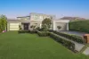 6 Lake King Circle, Waterways, Vic 3195