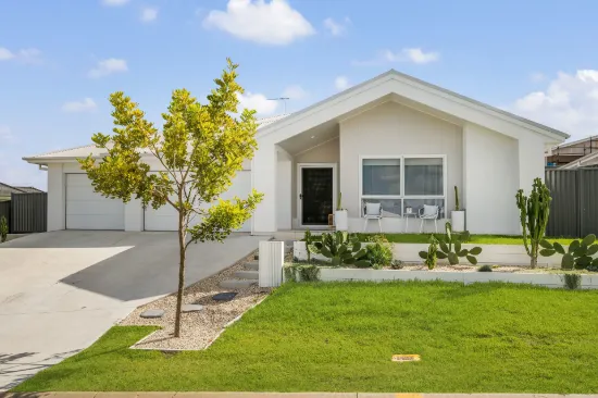 6 Lamonnerie Way, Thrumster, NSW 2444