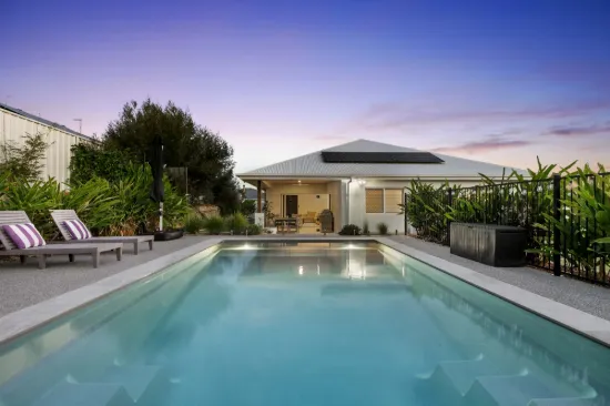 6 Lemongrass Rise, Nikenbah, Qld 4655