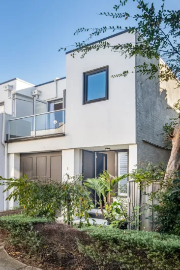 6 Lewisham Lane, Prahran, Vic 3181
