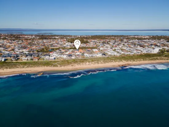 6 Lomatia Ramble, Halls Head, WA 6210