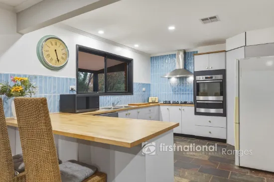 6 MacKenzie Street, Cockatoo, Vic 3781