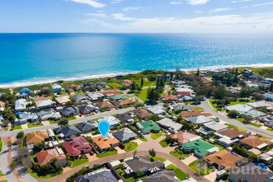 6 Malibu Point, Halls Head, WA 6210