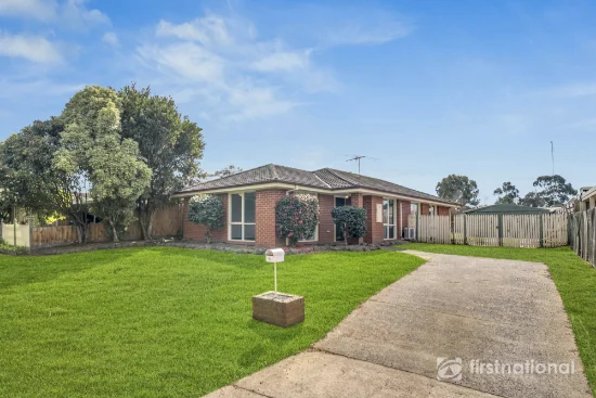 6 Martingale Place, Pakenham, Vic 3810