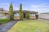 6 Maude Street, Wendouree, Vic 3355