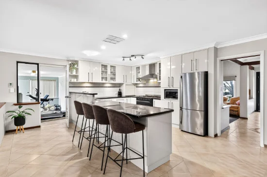 6 McFarlane Close, Willetton, WA 6155