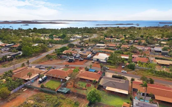 6 Meda Crescent, Dampier, WA 6713