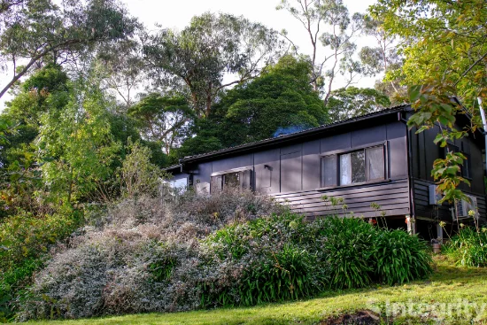 6 Merrans Road, Healesville, Vic 3777 - For Sale
