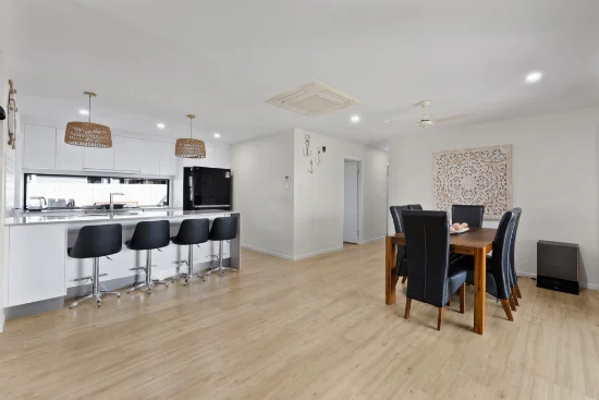 6 Merritt Court, Marian, Qld 4753