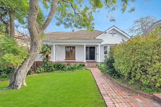 6 Mont Iris Avenue, Glen Iris, Vic 3146 - For Rent