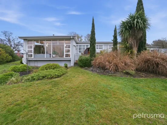 6 Montagu Crescent, New Norfolk, Tas 7140