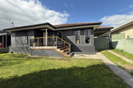 6 Montgomery Crescent, White Hills, Vic 3550