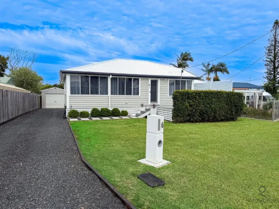 6 Moore Street, Elliott Heads, Qld 4670