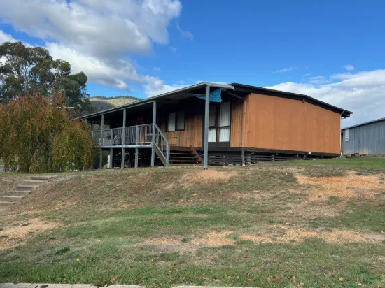 6 Murphy Street, Dartmouth, Vic 3701