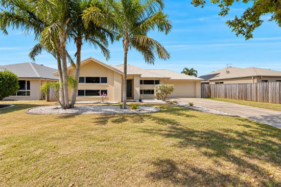 6 Narrabeen Street, Blacks Beach, Qld 4740