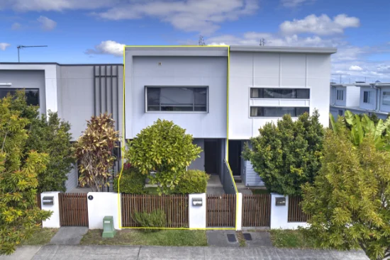 6 Olivia Crescent, Nirimba, Qld 4551
