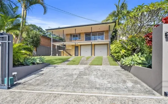 6 Penrock Parade, Labrador QLD 4215-Image