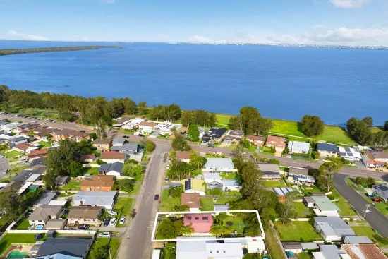 6 Platypus Rd, Berkeley Vale, NSW 2261 - For Rent