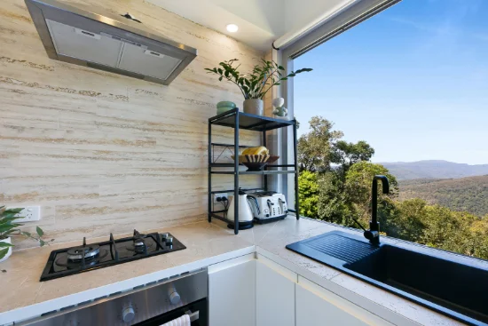 6 Prunus Court, Beechmont, Qld 4211