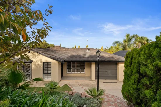 6 Quinvale Road, Hallett Cove, SA 5158