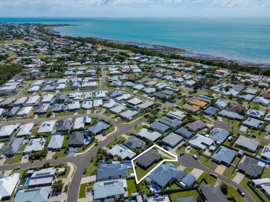 6 Regatta Court, Pialba, Qld 4655