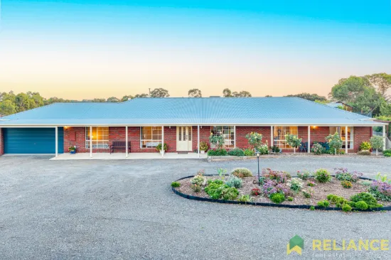 6 Ruxton Way, Hopetoun Park, Vic 3340