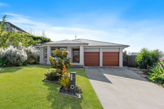 6 Seawinds Parade, Narrawallee, NSW 2539