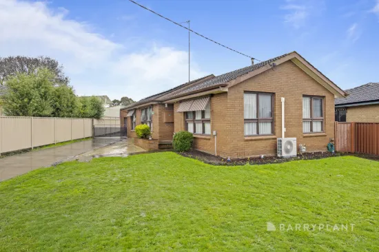 6 Sherwood Street, Wendouree, Vic 3355-Image