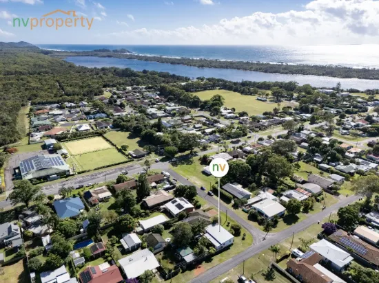 6 Sixth Avenue, Stuarts Point, NSW 2441