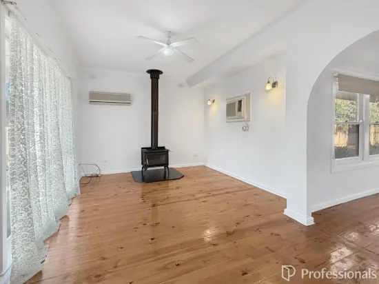 6 St Leonard Crescent, Elizabeth Downs, SA 5113