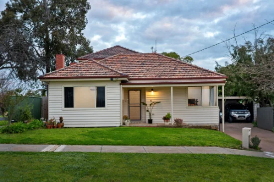 6 Steane Street, Kennington, Vic 3550
