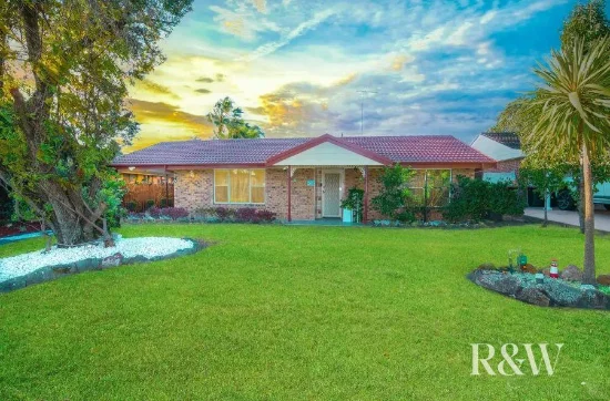 6 Summer Hill Place, St Clair, NSW 2759