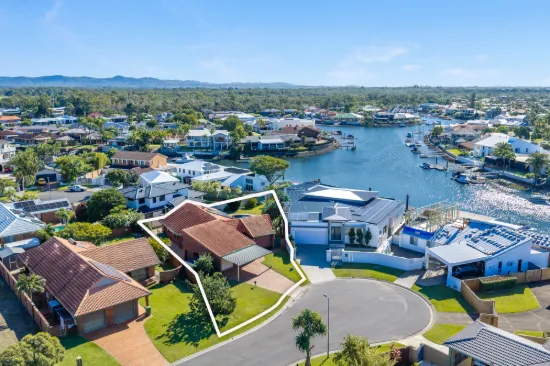 6 Tari Court, Runaway Bay, Qld 4216
