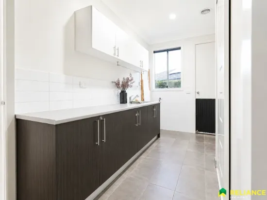 6 The Terrace, Melton, Vic 3337-Image