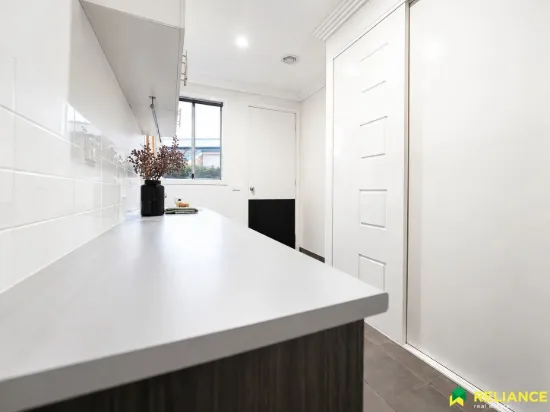 6 The Terrace, Melton, Vic 3337-Image
