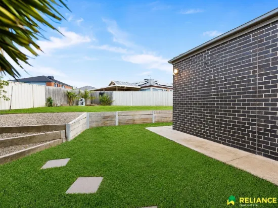 6 The Terrace, Melton, Vic 3337-Image