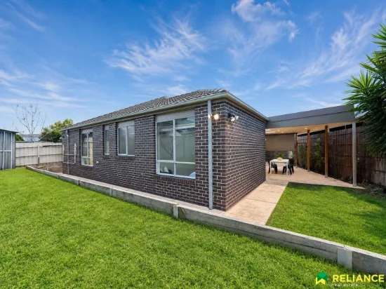 6 The Terrace, Melton, Vic 3337-Image