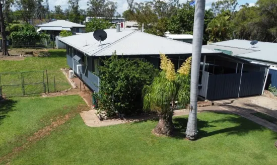 6 Wallace Street, Dysart, Qld 4745