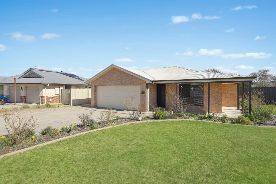 6 Willott Close, Eglinton, NSW 2795